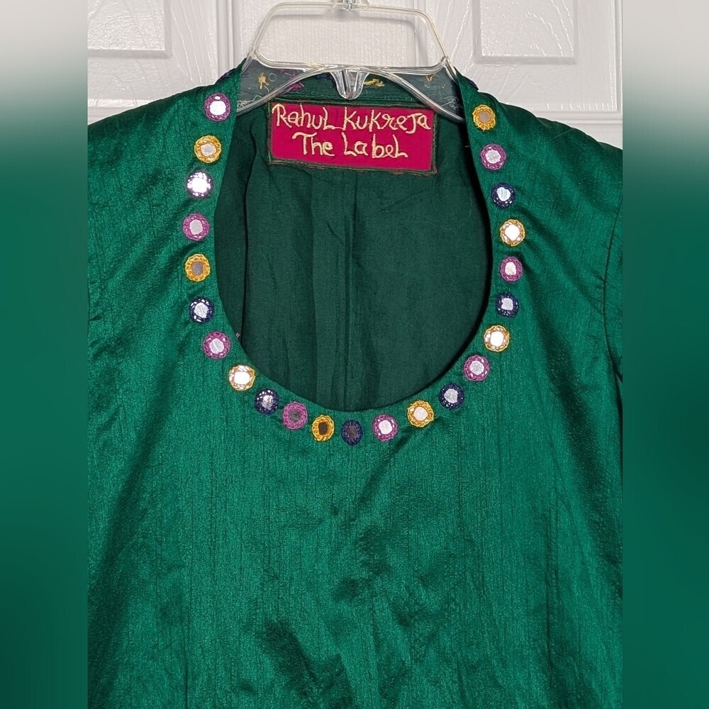 Traditional Maxi Dress/Gown w/Colorful Cut-Out Hem & Neckline Embellishments - Picture 3 of 13
